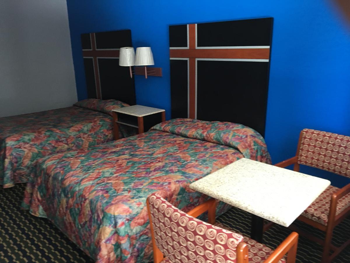 Fulton Inn Lodge West エクステリア 写真