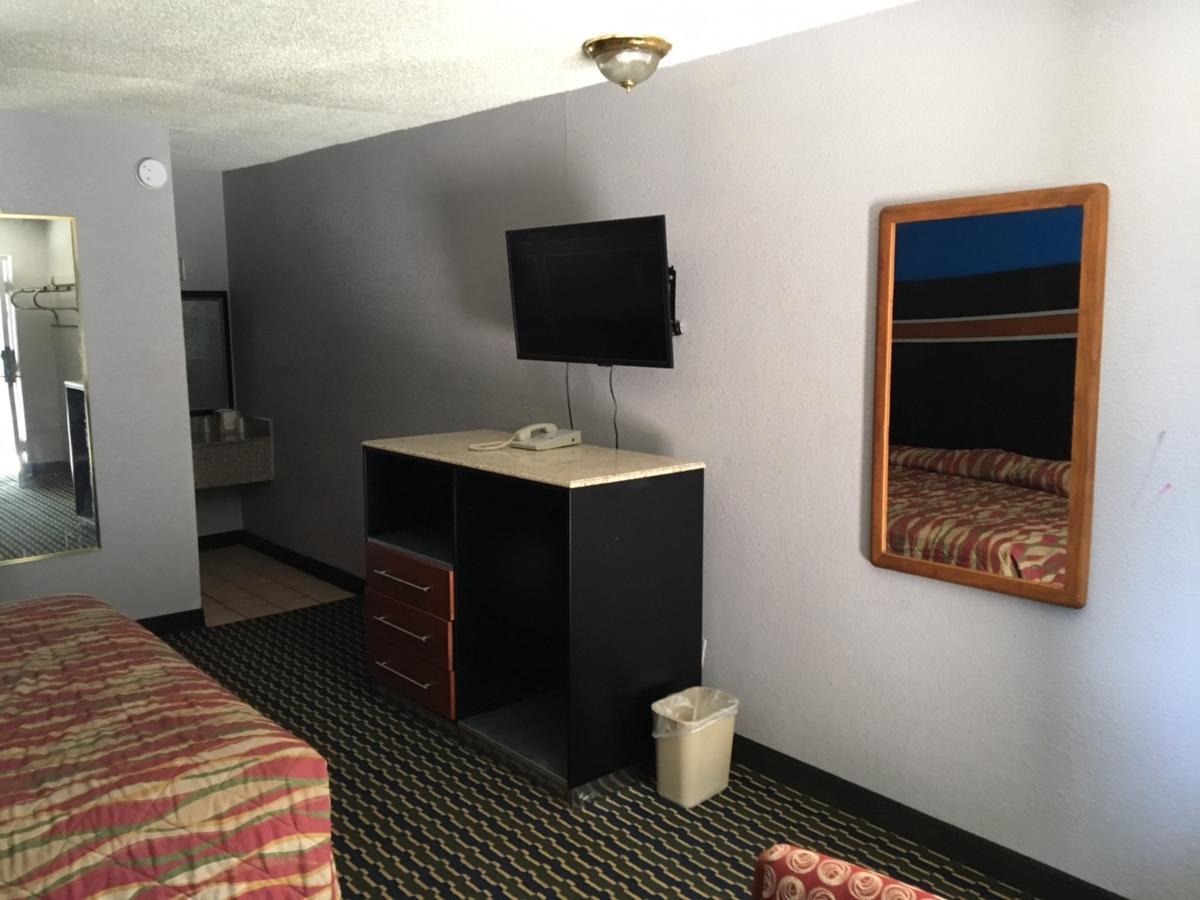 Fulton Inn Lodge West エクステリア 写真