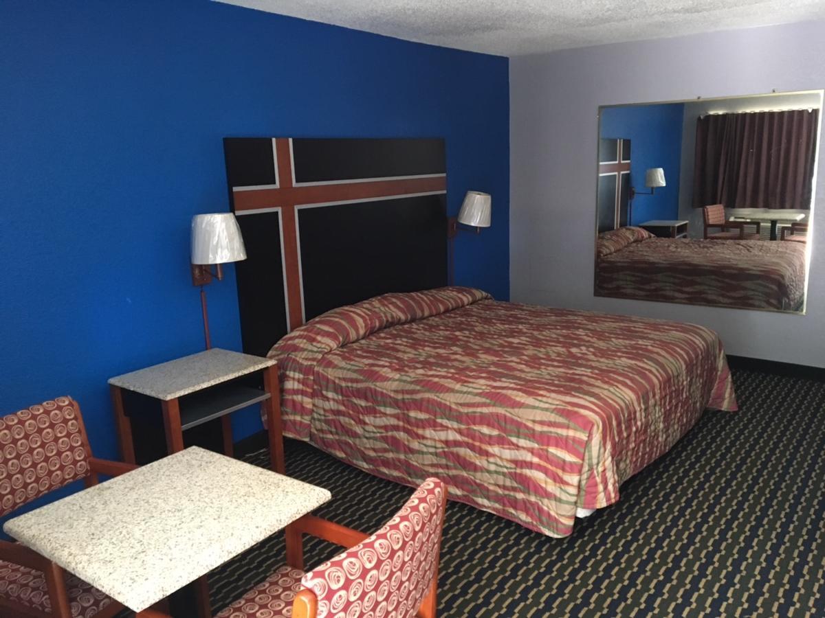 Fulton Inn Lodge West エクステリア 写真